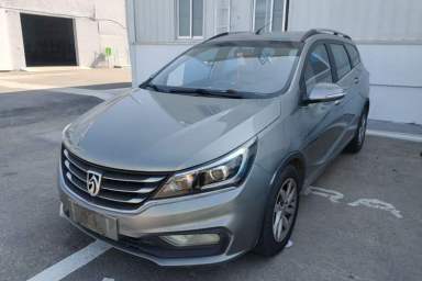 Used Baojun 310W 2017 1.5L Manual Fashion Model China V