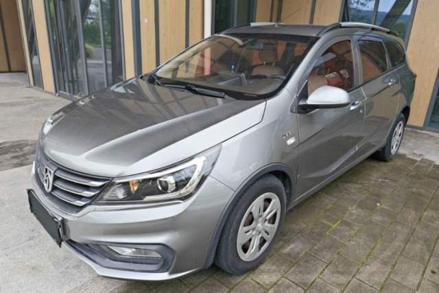Used Baojun 310W 2017 1.5L Manual Comfort Version China V