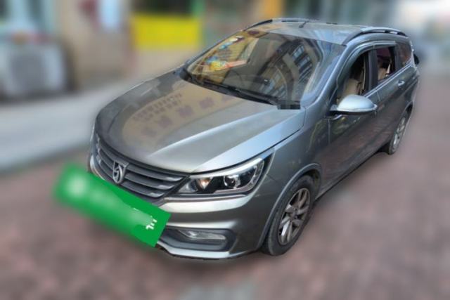 Used Baojun 310W 2017 1.5L Manual Fashion Model China V