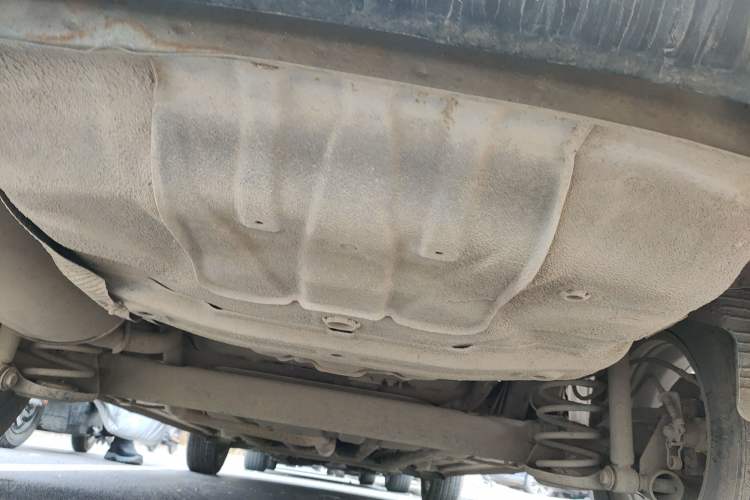 Used Baojun 310W 2017 1.5L Manual Fashion Model China V Chassis Rear