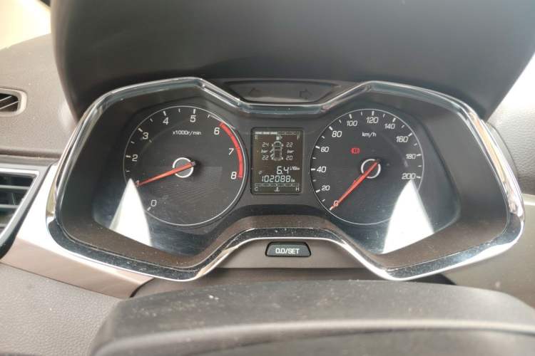 Used Baojun 310W 2017 1.5L Manual Fashion Edition China VI Instrument Cluster