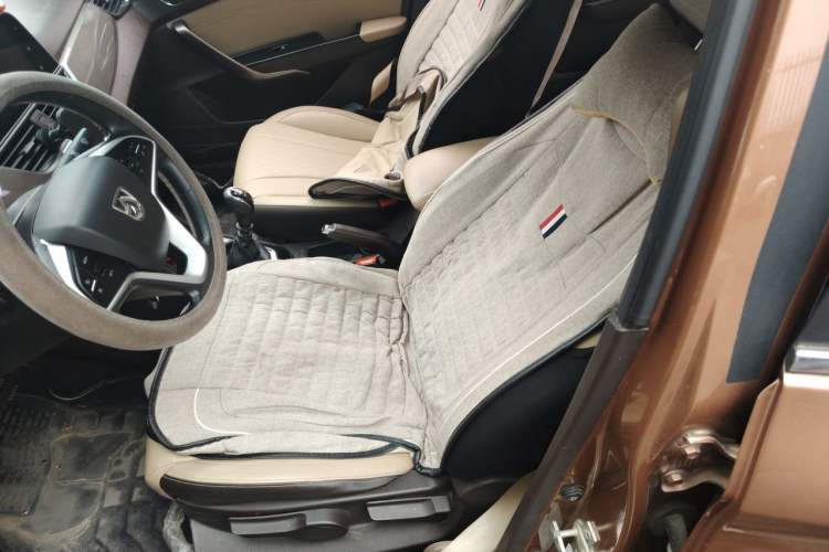 Used Baojun 310W 2017 1.5L Manual Fashion Edition China VI Left Front Seat