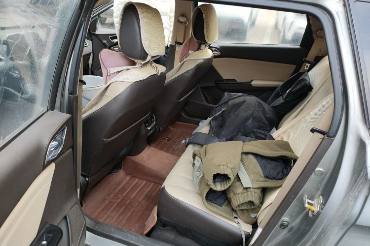 Used Baojun 310W 2017 1.5L Manual Fashion Model China V Left Rear Seat