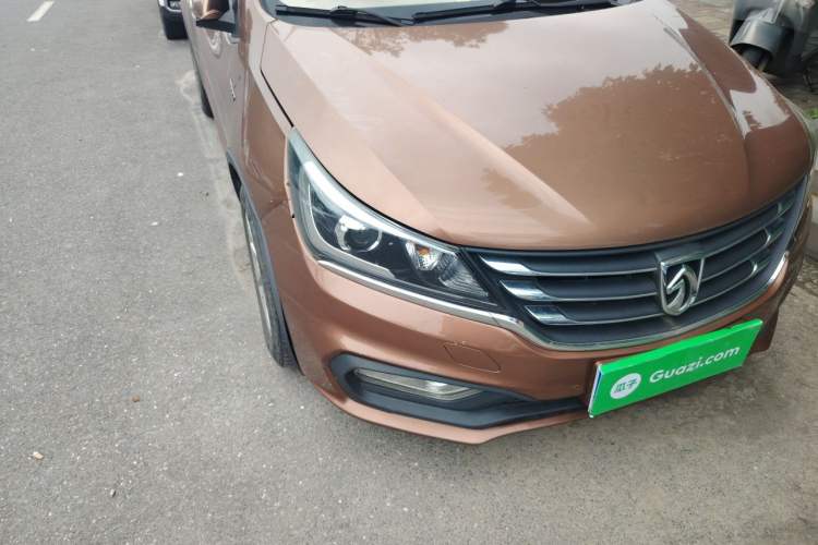 Used Baojun 310W 2017 1.5L Manual Fashion Edition China VI Right Front Headlight