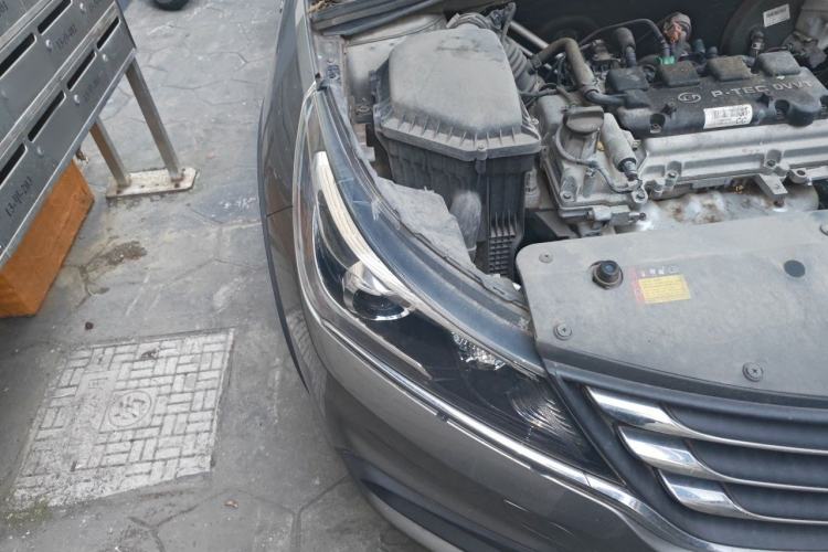 Used Baojun 310W 2017 1.5L Manual Fashion Model China V Right Front Headlight