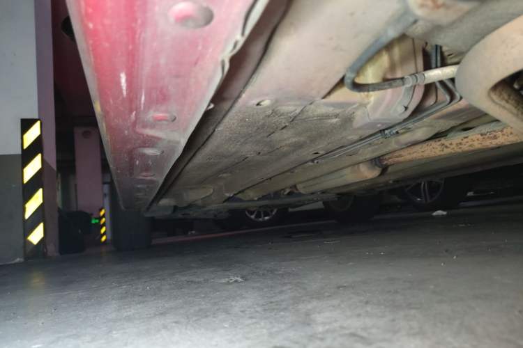 Used Baojun 310W 2017 1.5L Manual Fashion Model China V Chassis Rear Left