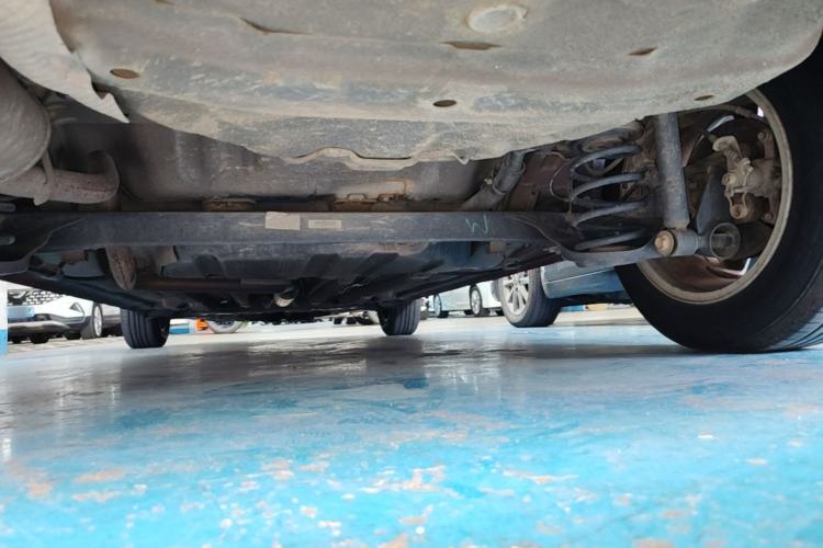 Used Baojun 310W 2017 1.5L Manual Fashion Model China V Chassis Rear