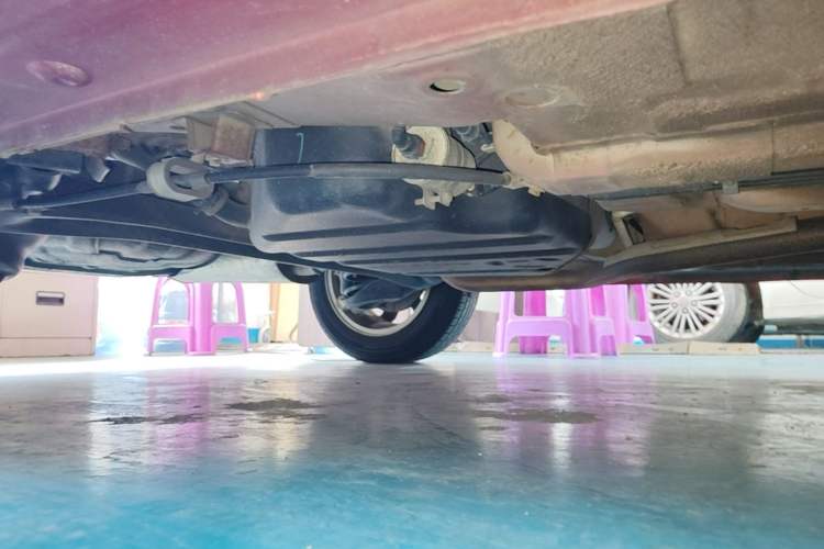 Used Baojun 310W 2017 1.5L Manual Fashion Model China V Chassis Rear Right