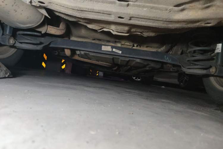 Used Baojun 310W 2017 1.5L Manual Fashion Model China V Chassis Rear