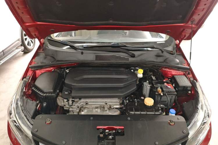 Used Baojun 310W 2017 1.5L Manual Luxury Edition China V Engine Bay