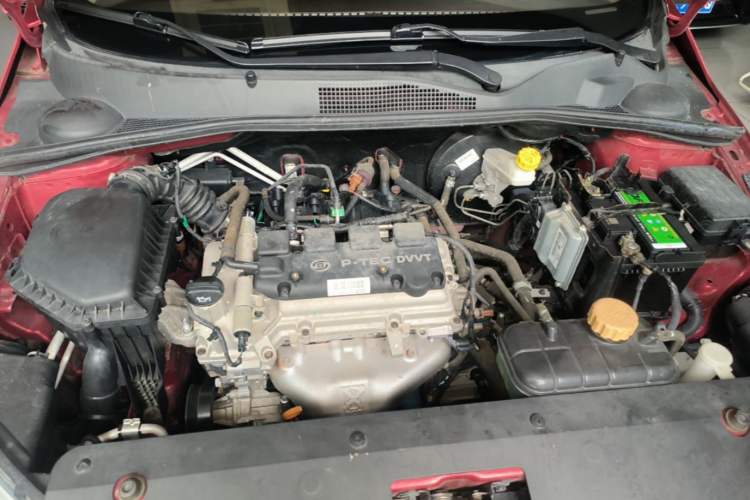 Used Baojun 310W 2017 1.5L Manual Fashion Model China V Engine Bay