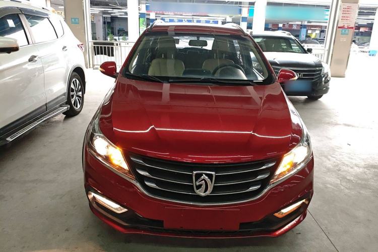 Used Baojun 310W 2017 1.5L Manual Luxury Edition China V Exterior 1