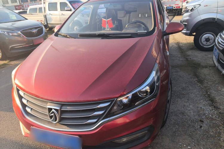 Used Baojun 310W 2017 1.5L Manual Comfort Version China VI Emission Standard Exterior 1