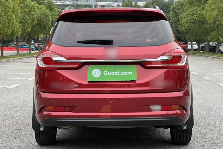 Used Baojun 310W 2017 1.5L Manual Fashion Model China V Exterior 7