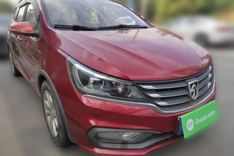Used Baojun 310W 2017 1.5L Manual Fashion Model China V Front Right 45 Deg