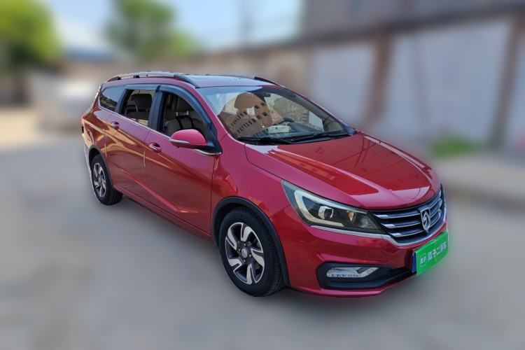 Used Baojun 310W 2017 1.5L Manual Luxury Edition China V Front Right 45 Deg