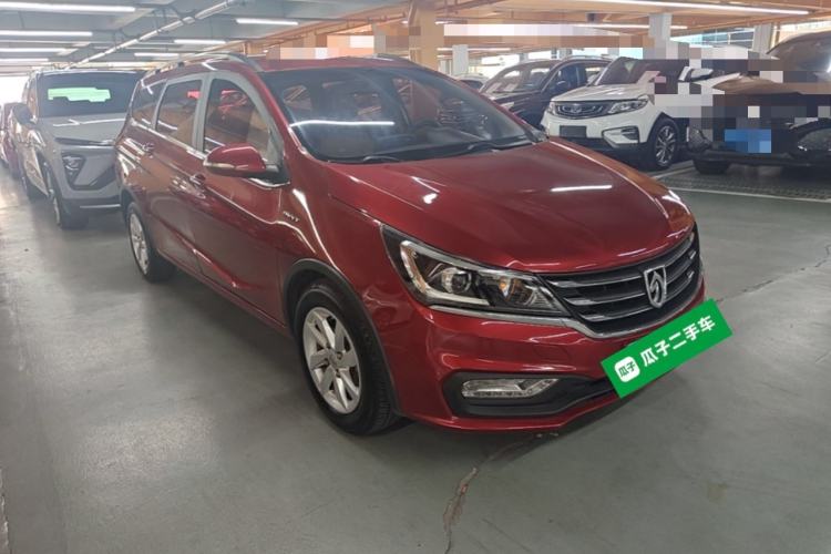 Used Baojun 310W 2017 1.5L Manual Fashion Model China V Front Right 45 Deg