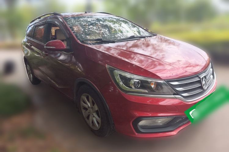 Used Baojun 310W 2017 1.5L Manual Fashion Model China V Front Right 45 Deg