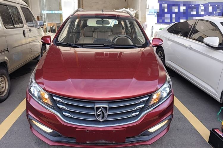 Used Baojun 310W 2017 1.5L Manual Fashion Model China V Front