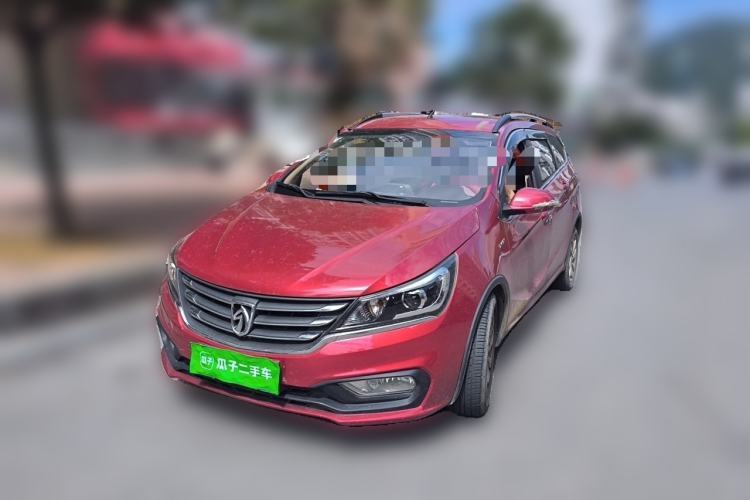 Used Baojun 310W 2017 1.5L Manual Fashion Edition China VI Guazi used car, China used car export, Used car for sale, Used Baojun cars, Cheapest cars for sale