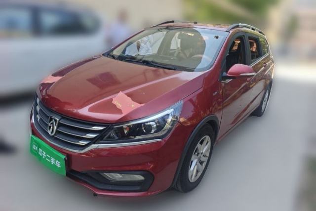 Used Baojun 310W 2017 1.5L Manual Fashion Model China V