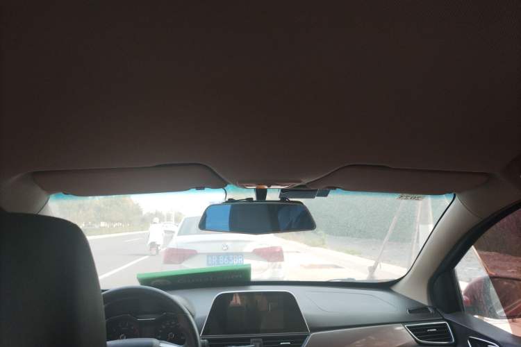 Used Baojun 310W 2017 1.5L Manual Fashion Model China V Headliner