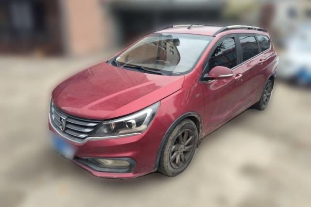 Used Baojun 310W 2017 1.5L Manual Fashion Model China V