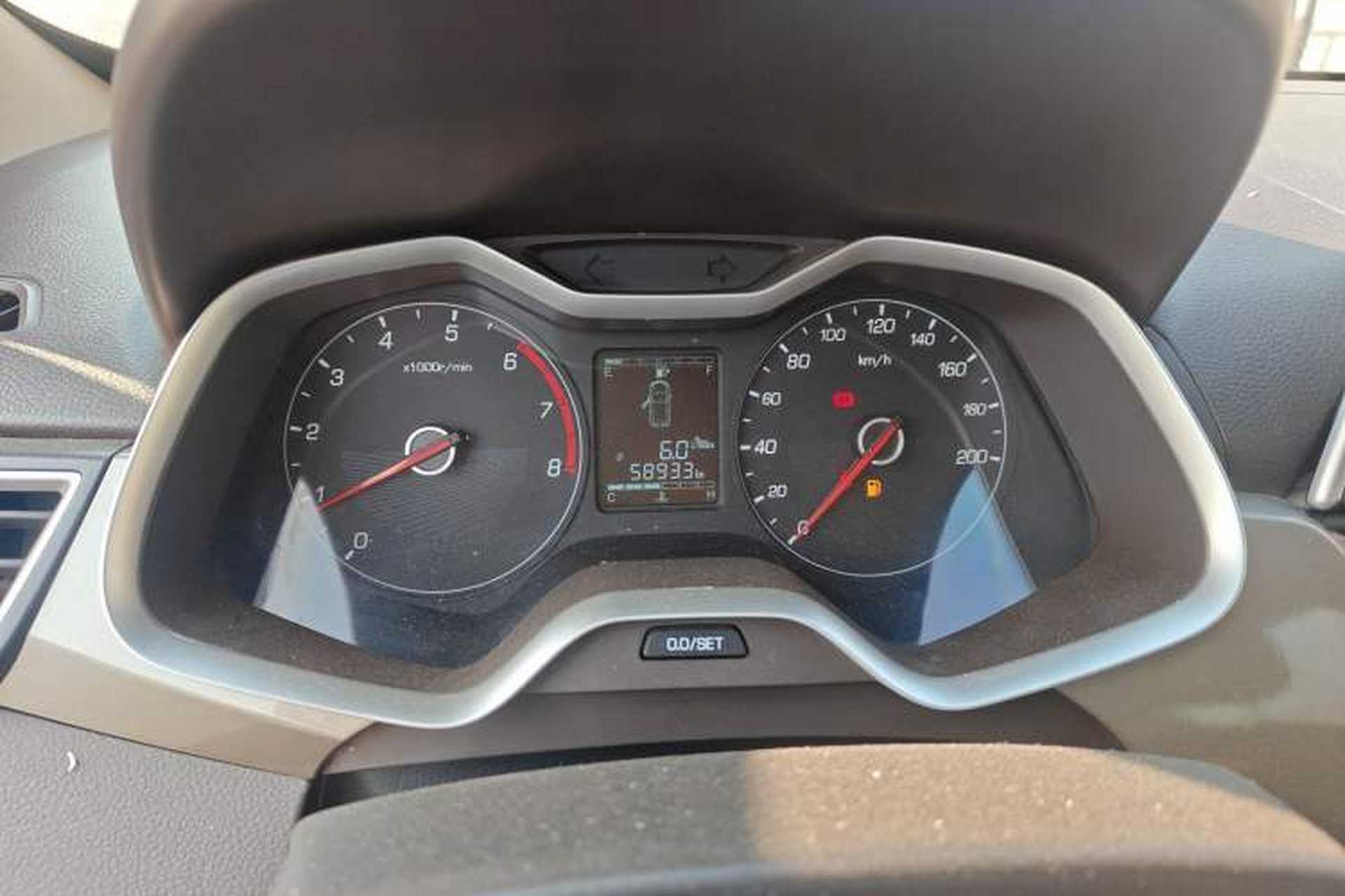 Used Baojun 310W 2017 1.5L Manual Comfort Version China VI Emission Standard Instrument Cluster