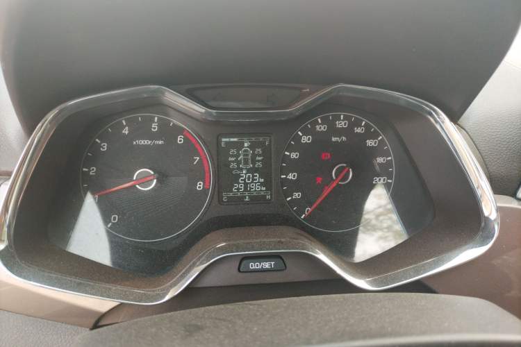 Used Baojun 310W 2017 1.5L Manual Fashion Model China V Instrument Cluster
