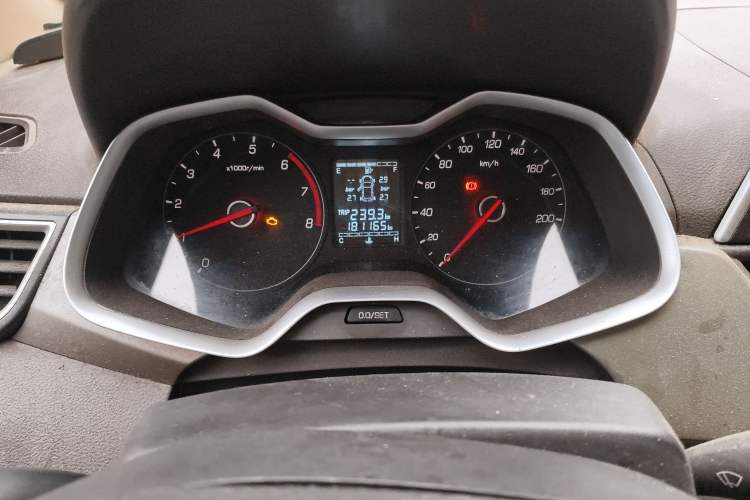 Used Baojun 310W 2017 1.5L Manual Comfort Version China VI Emission Standard Instrument Cluster