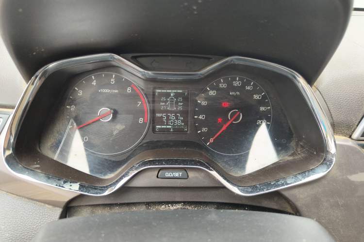 Used Baojun 310W 2017 1.5L Manual Fashion Model China V Instrument Cluster