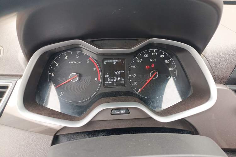 Used Baojun 310W 2017 1.5L Manual Comfort Version China V Instrument Cluster