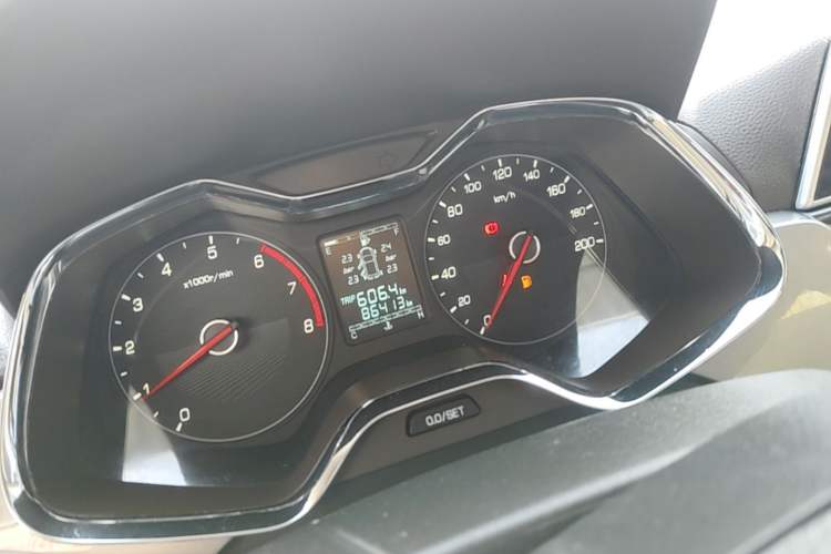 Used Baojun 310W 2017 1.5L Manual Fashion Model China V Instrument Cluster