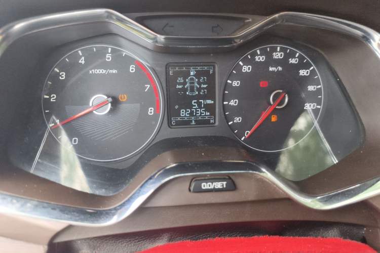 Used Baojun 310W 2017 1.5L Manual Fashion Model China V Instrument Cluster