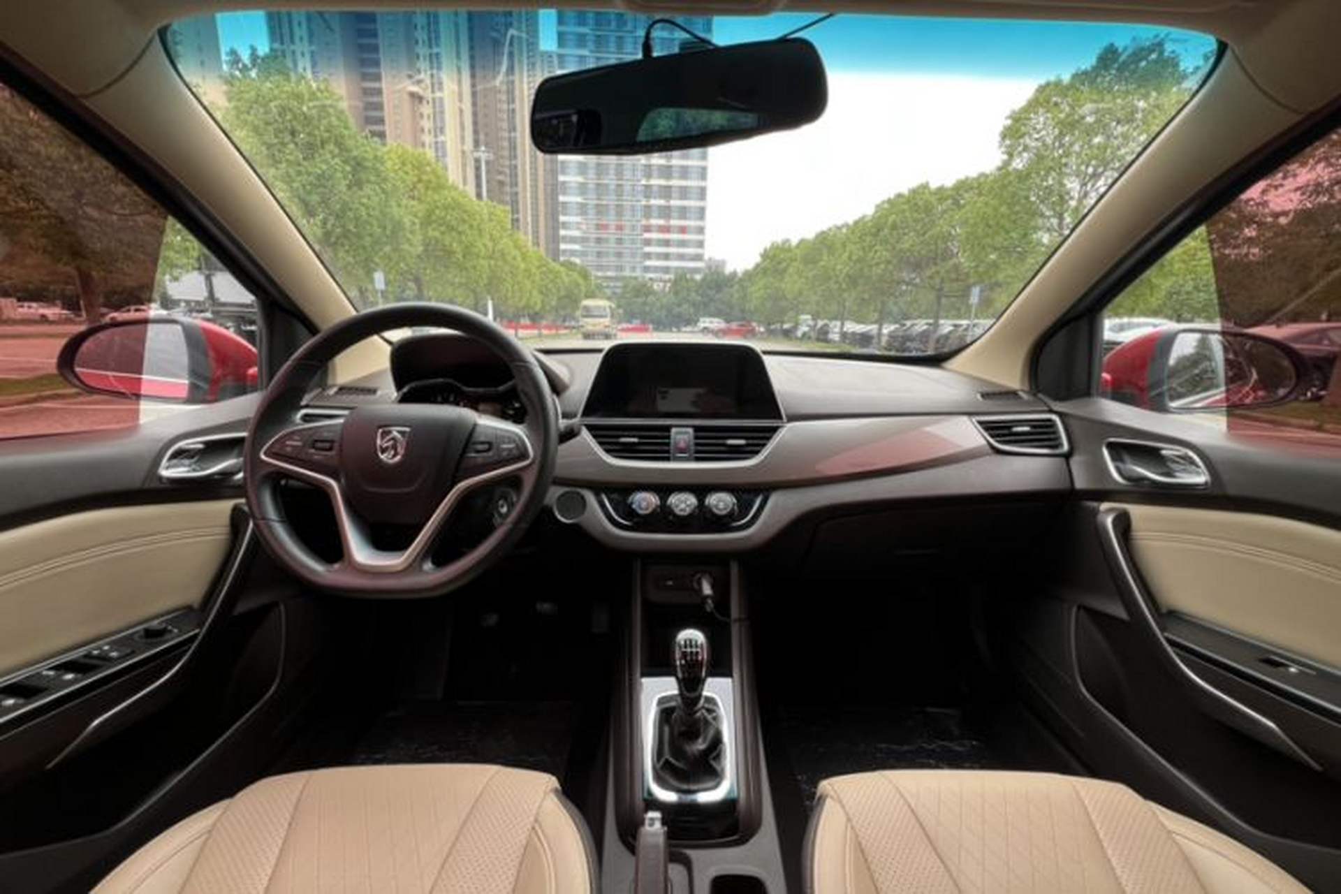 Used Baojun 310W 2017 1.5L Manual Fashion Model China V Interior 1
