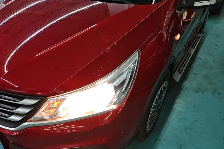 Used Baojun 310W 2017 1.2L Manual Value Edition China V Left Front Headlight