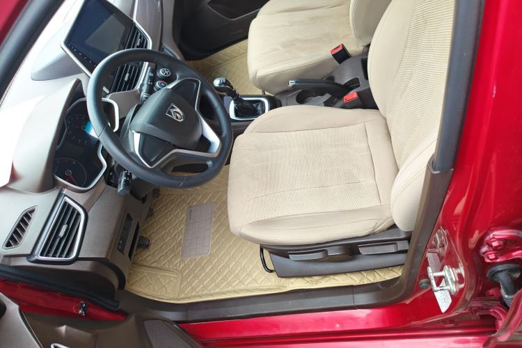 Used Baojun 310W 2017 1.5L Manual Comfort Version China V Left Front Seat