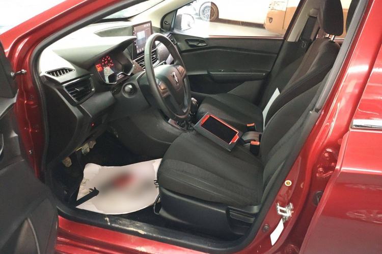 Used Baojun 310W 2017 1.2L Manual Value Edition China V Left Front Seat