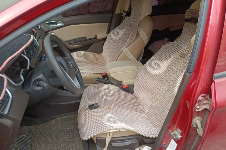 Used Baojun 310W 2017 1.5L Manual Comfort Version China V Left Front Seat