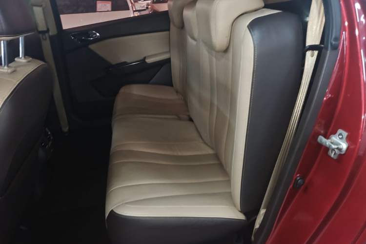Used Baojun 310W 2017 1.5L Manual Fashion Model China V Left Rear Seat