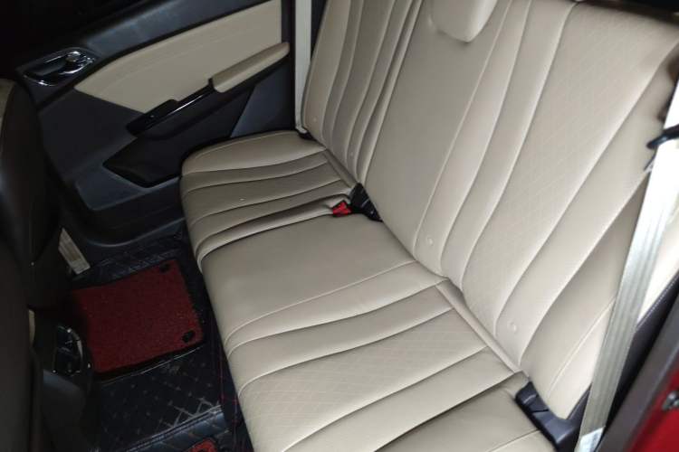 Used Baojun 310W 2017 1.5L Manual Fashion Model China V Left Rear Seat
