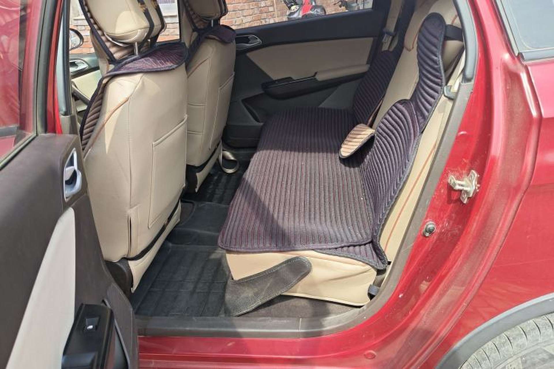 Used Baojun 310W 2017 1.5L Manual Comfort Version China V Left Rear Seat