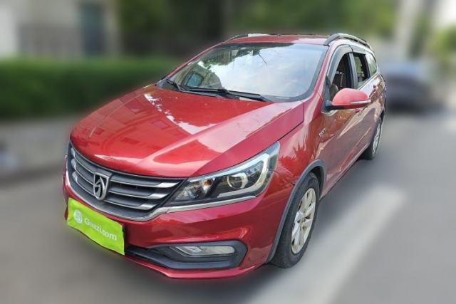 Used Baojun 310W 2017 1.5L Manual Fashion Model China V