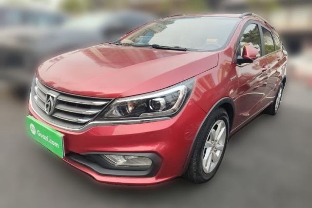Used Baojun 310W 2017 1.5L Manual Fashion Model China V