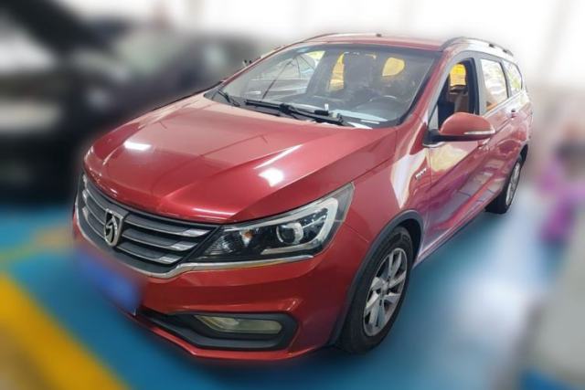 Used Baojun 310W 2017 1.5L Manual Fashion Model China V