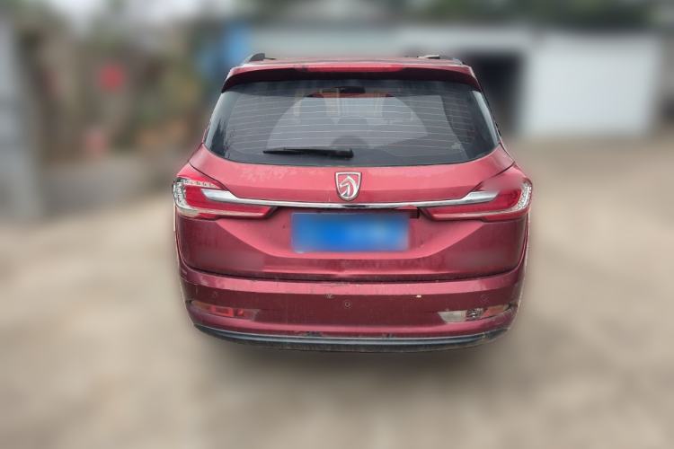 Used Baojun 310W 2017 1.5L Manual Fashion Model China V Rear
