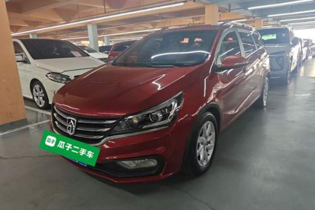 Used Baojun 310W 2017 1.5L Manual Fashion Model China V