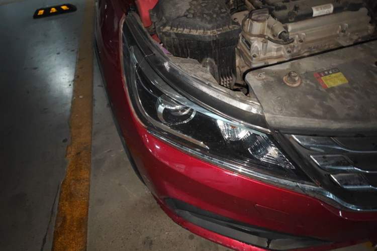 Used Baojun 310W 2017 1.5L Manual Comfort Version China V Right Front Headlight