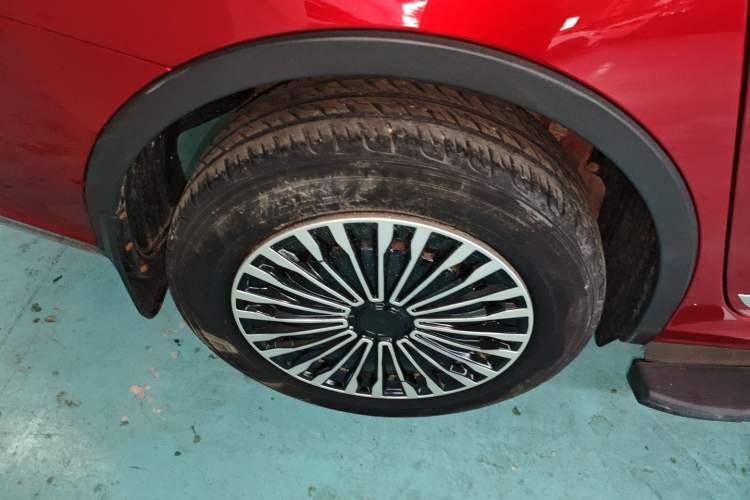 Used Baojun 310W 2017 1.2L Manual Value Edition China V Right Rear Wheel Hub