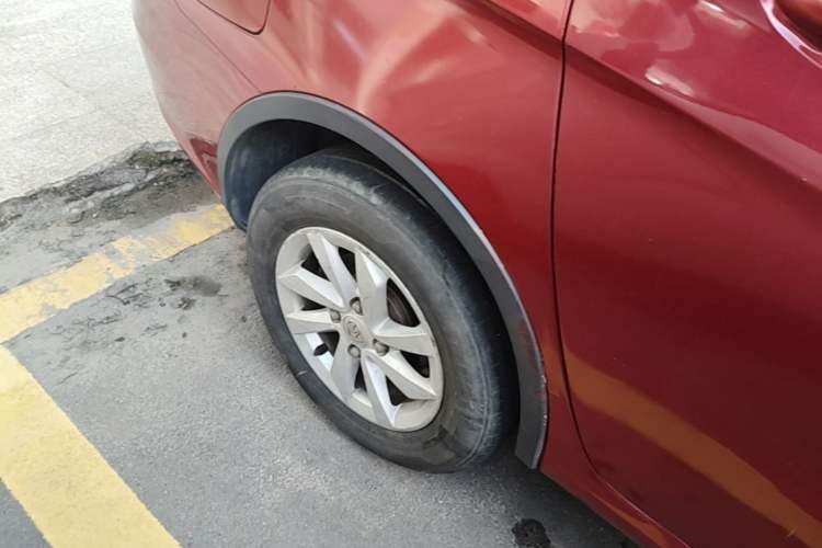 Used Baojun 310W 2017 1.5L Manual Fashion Model China V Right Rear Wheel Hub